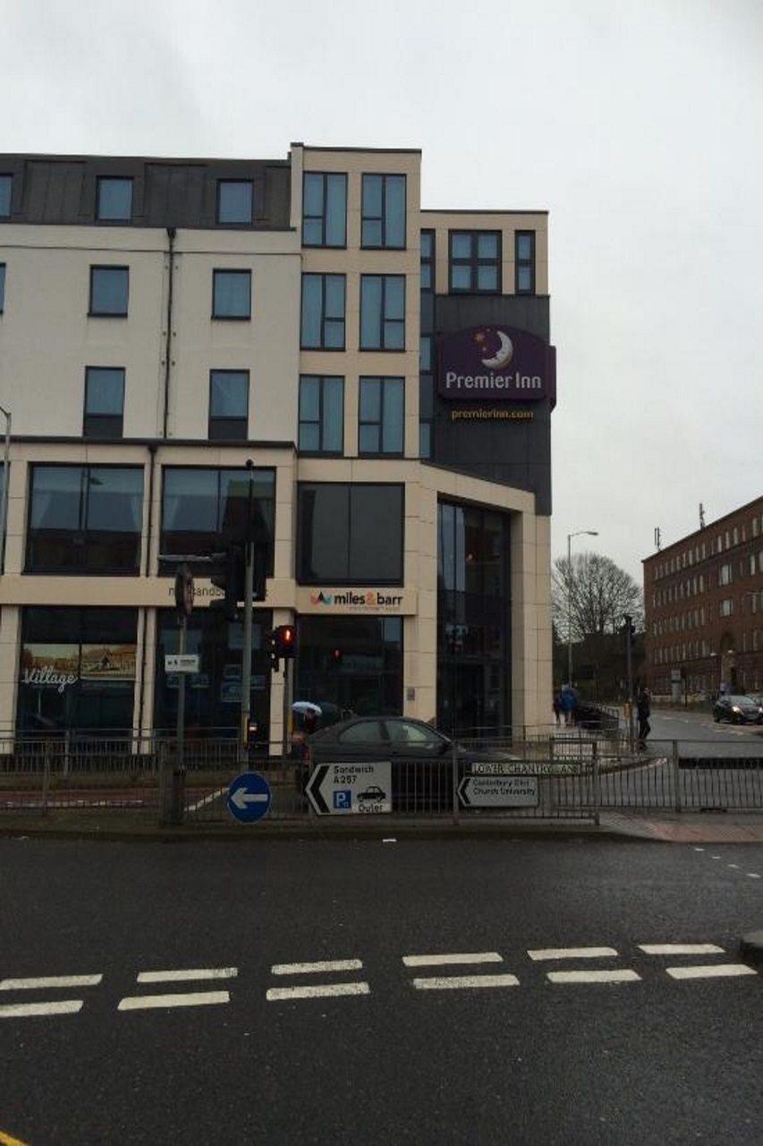 Premier Inn Canterbury City Centre エクステリア 写真
